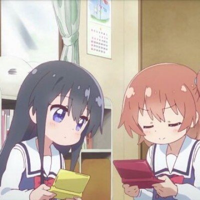 伊朗军方晒导弹和无人机库存